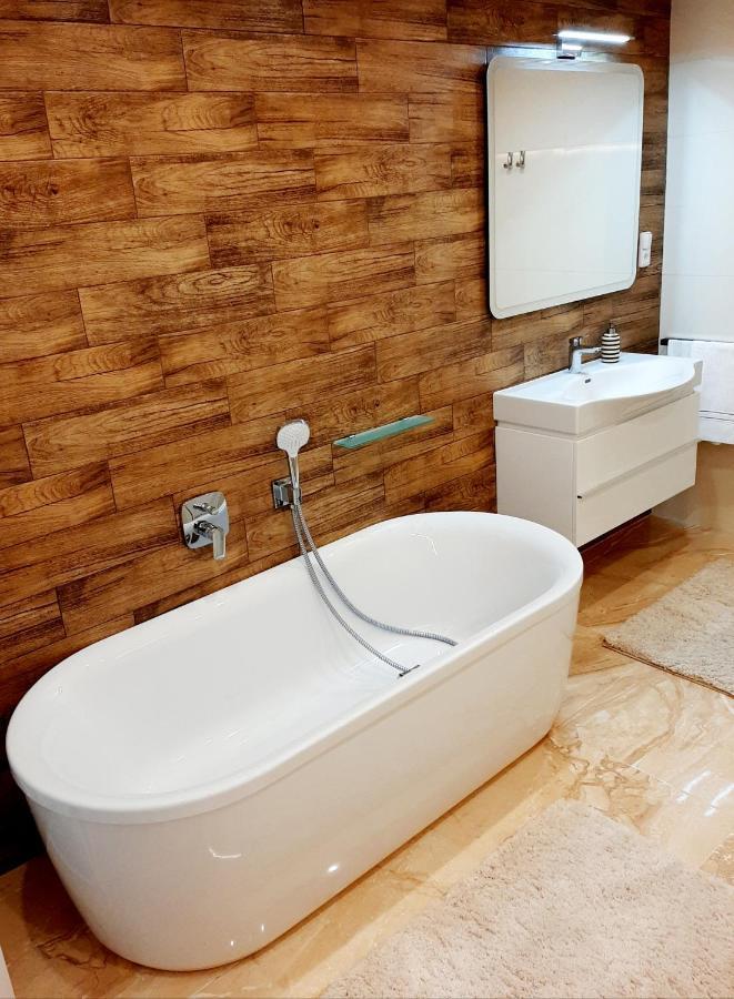 Nobless Apartments Holedna Brno Bagian luar foto