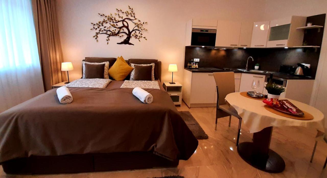 Nobless Apartments Holedna Brno Bagian luar foto